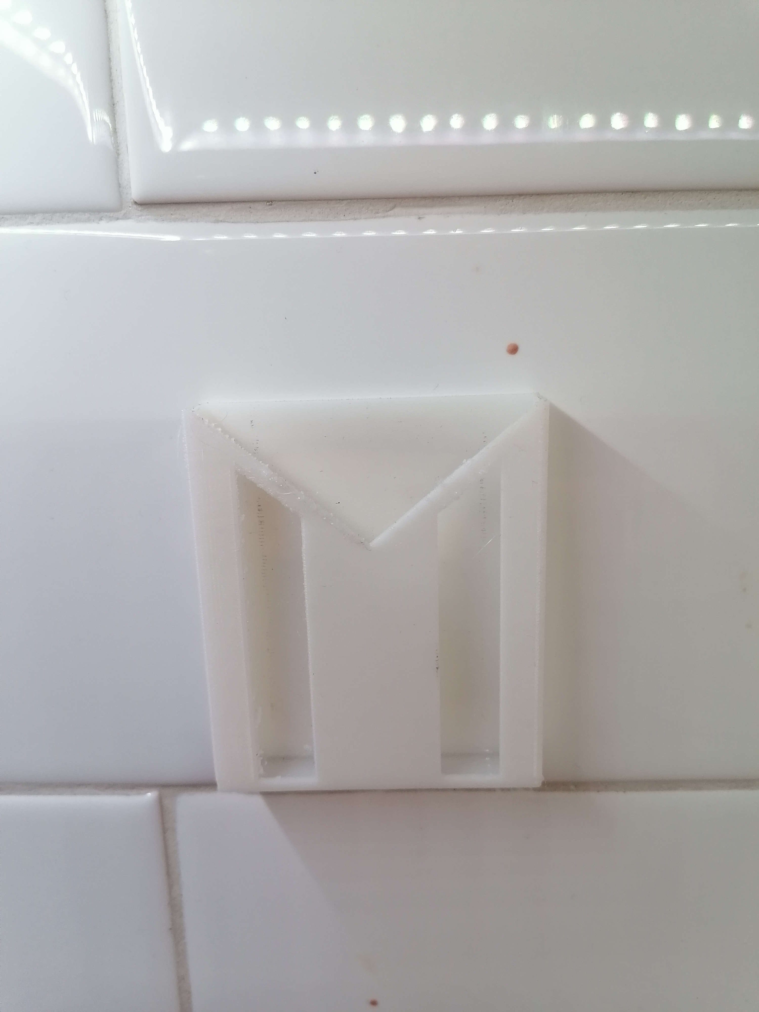 Miniatura 2 do modelo 3D LED Remote holder