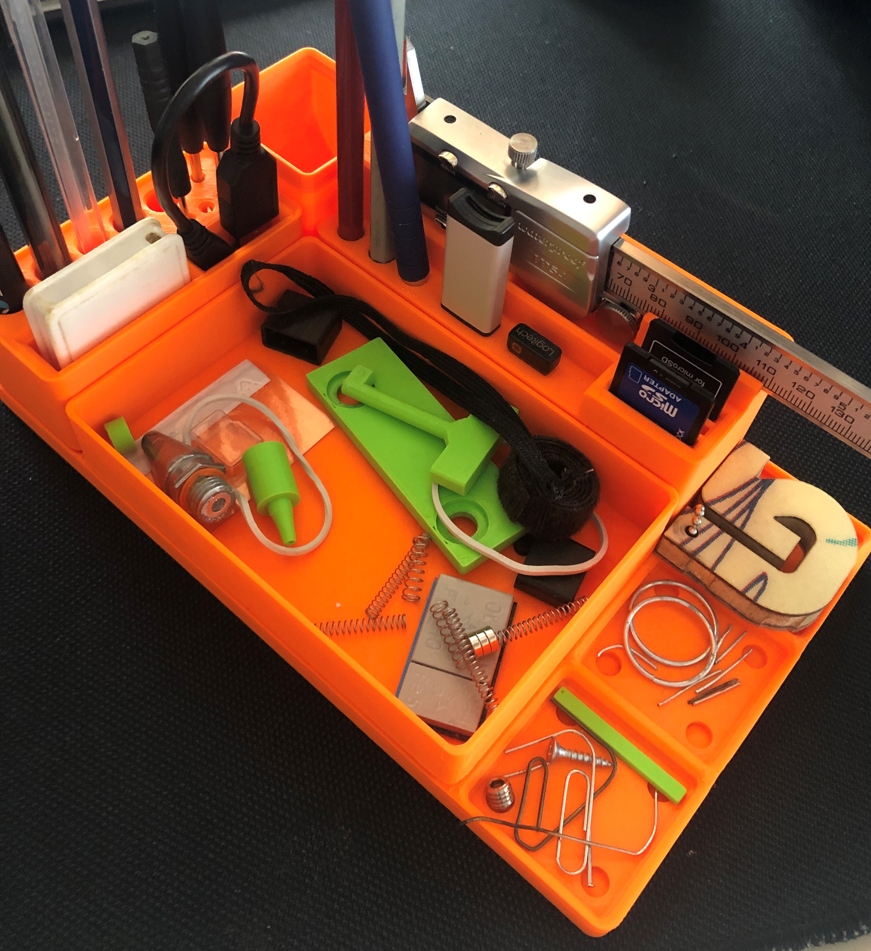 Miniatura 2 do modelo 3D Gridfinity caliper holder horizontal