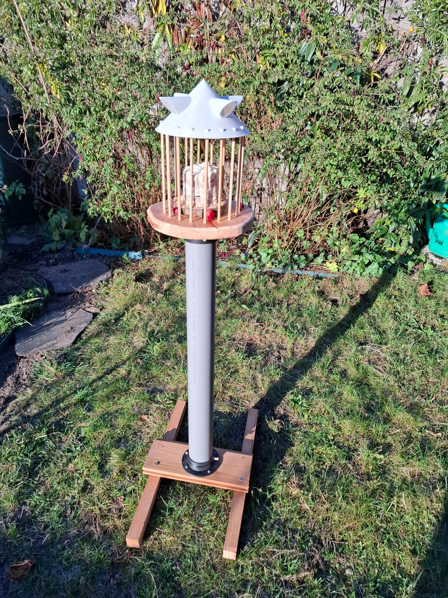 birdfeeder — thumbnail 3