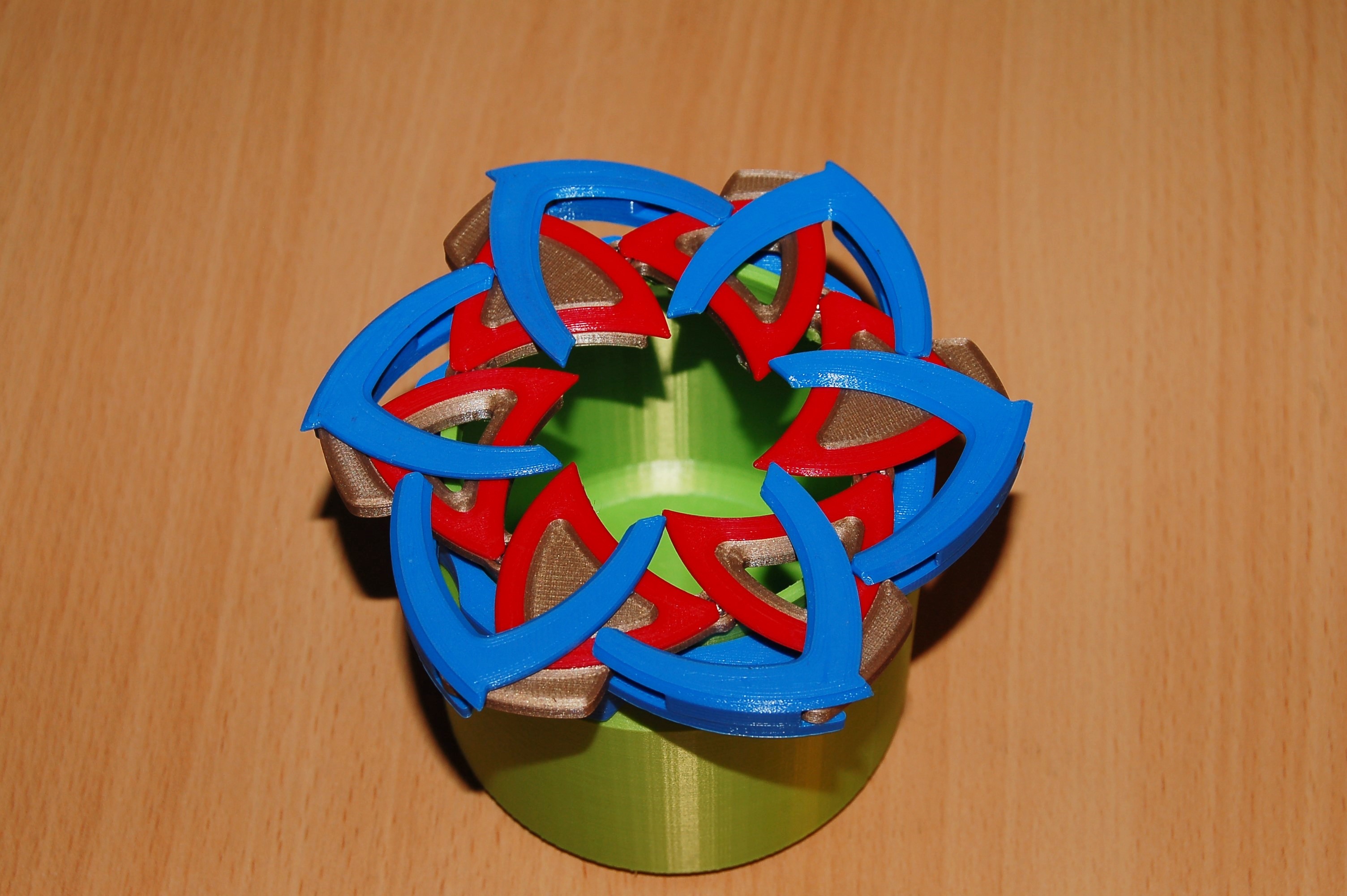 Miniatura 7 do modelo 3D Double Flower Iris Box