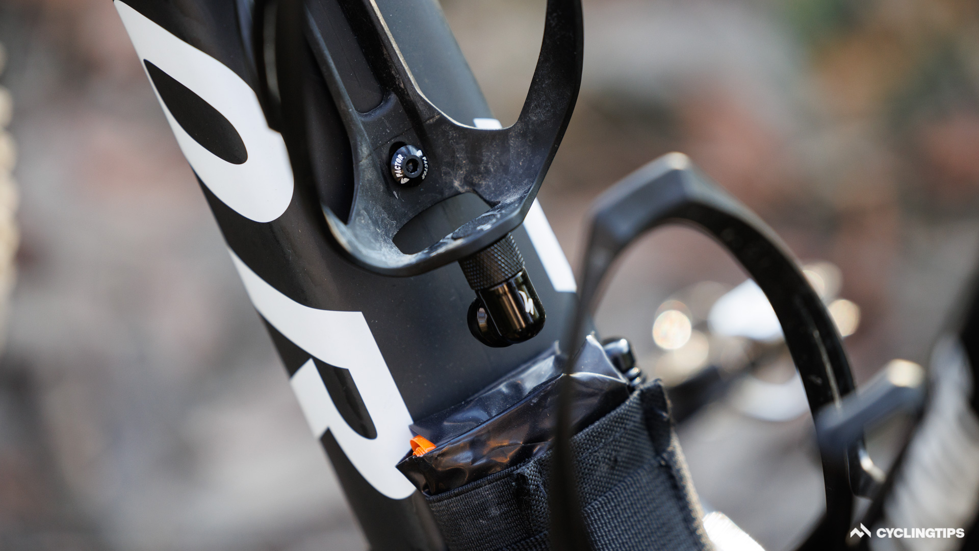 Bicycle Co2 inflator head holder for Specialized SWAT bottle cages