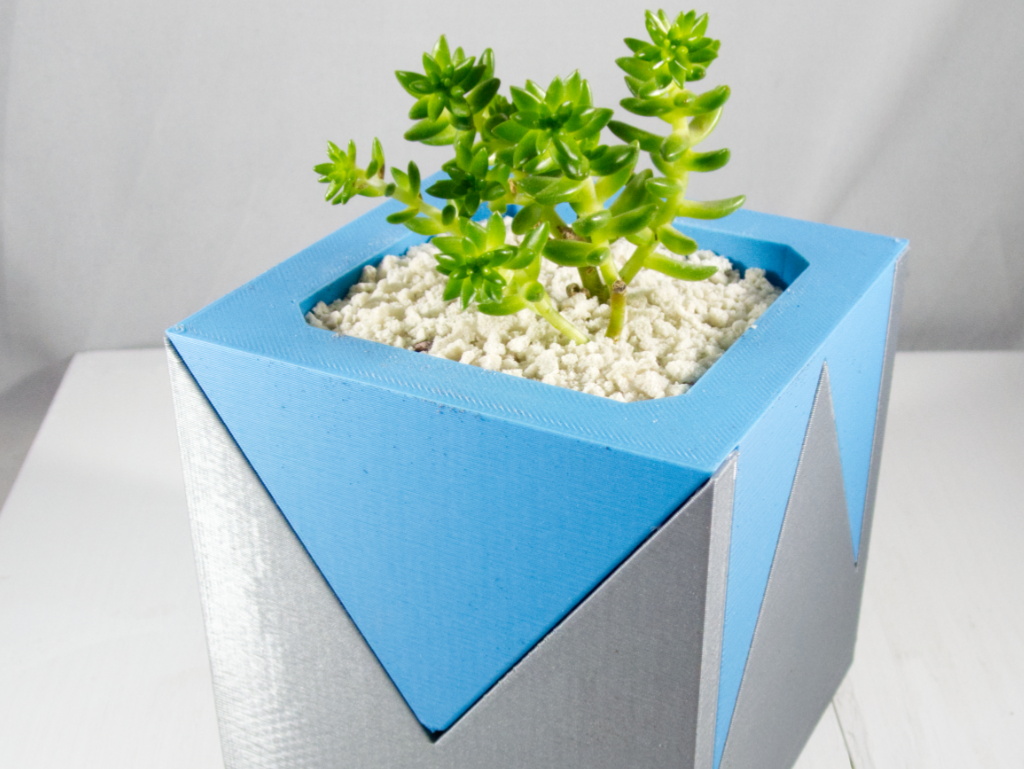 Modern V Planter