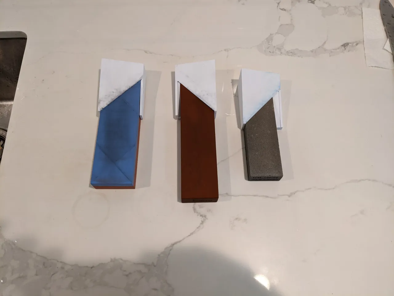 Designed this simple angle guide (.stl model in comments) : r/sharpening