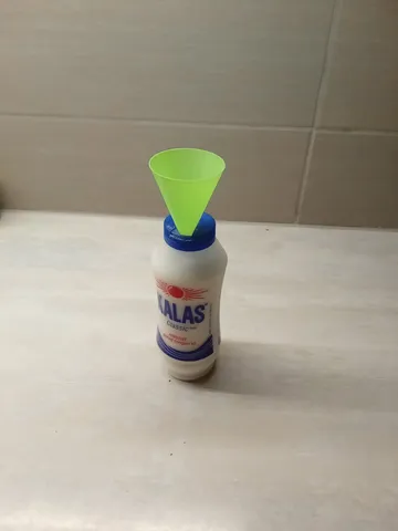 Vase mode funnel for salt