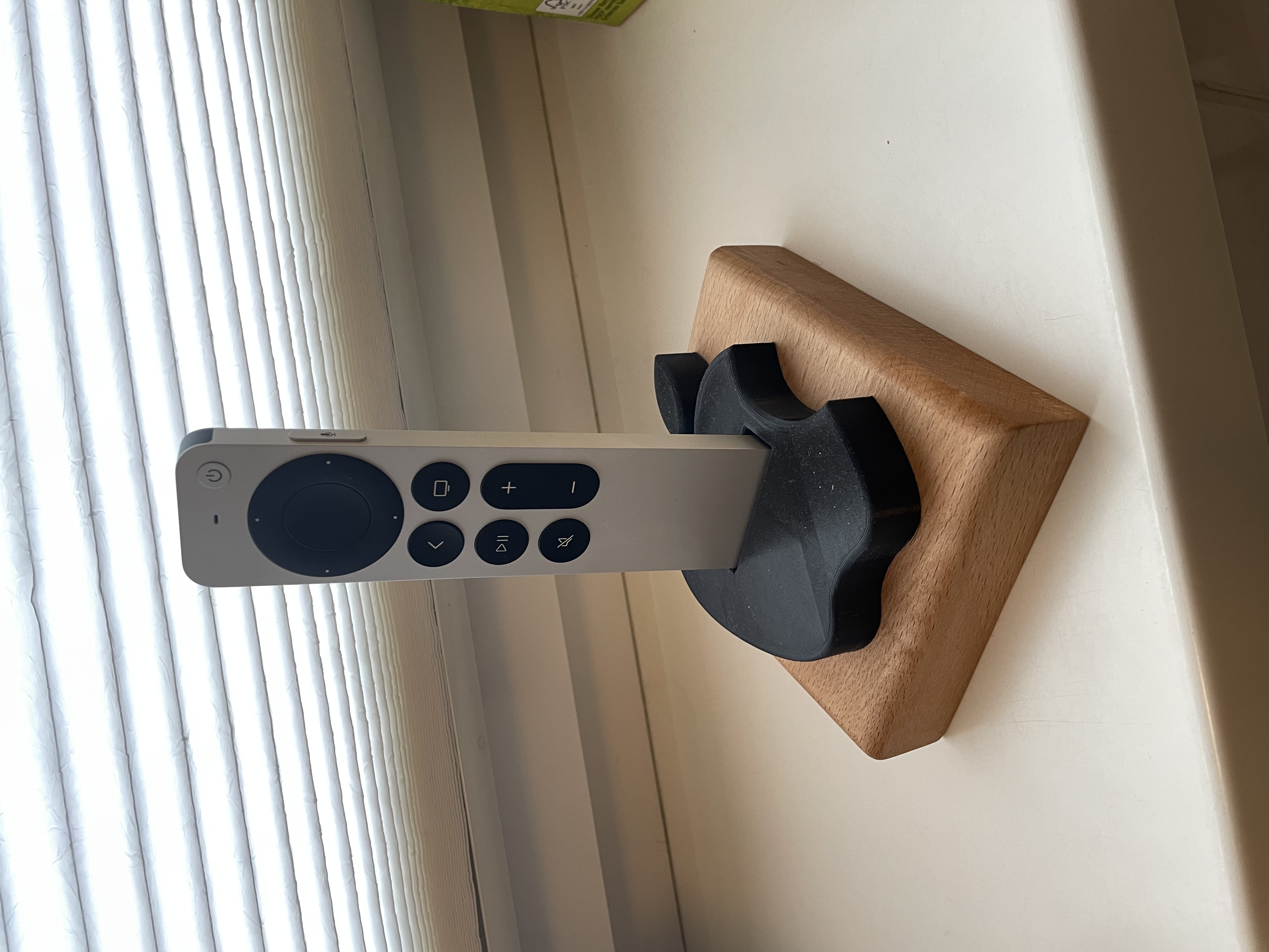 Apple 4K Remote Stand / Holder