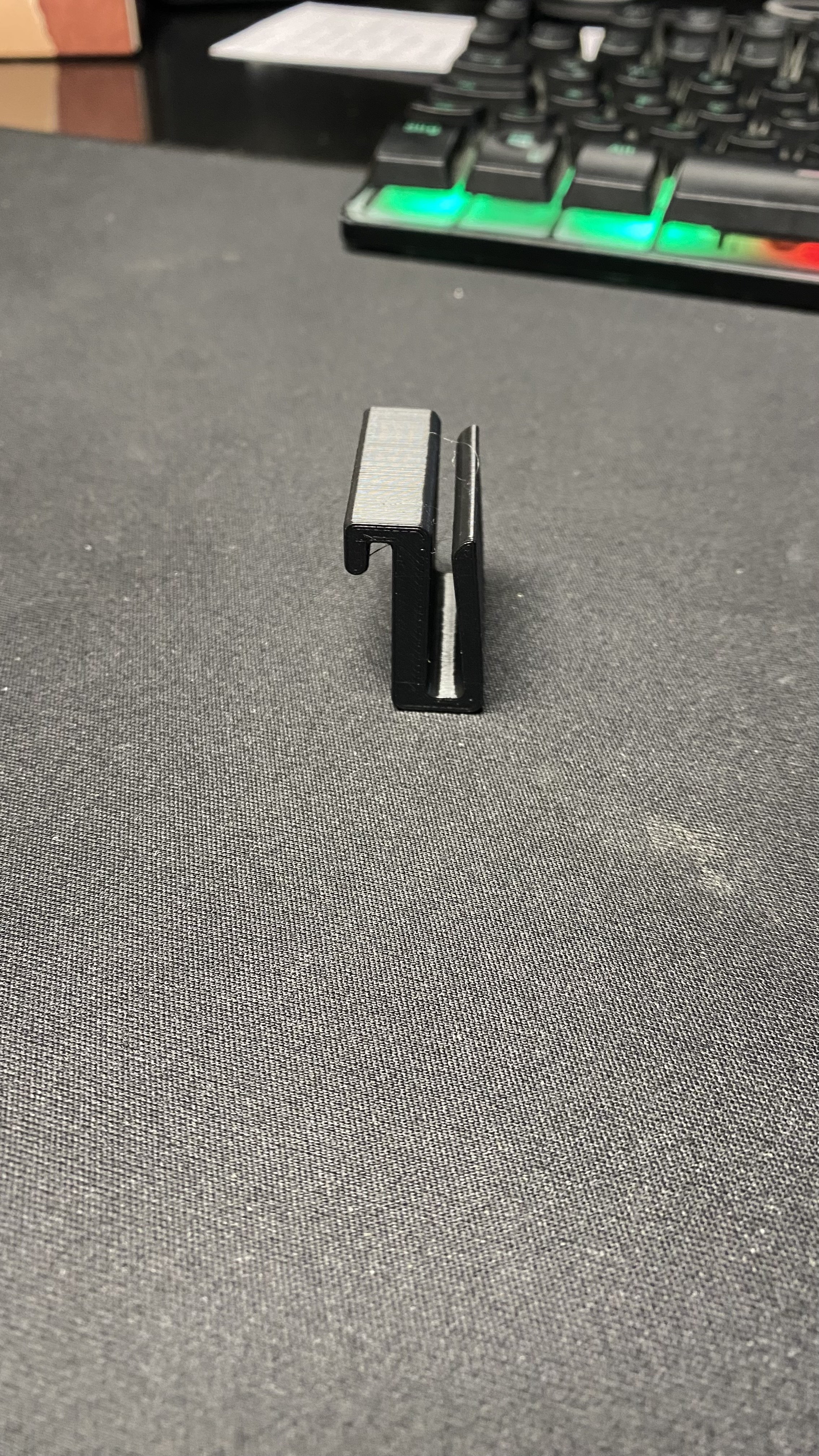 Kabelhalter Flexispot Schreibtisch