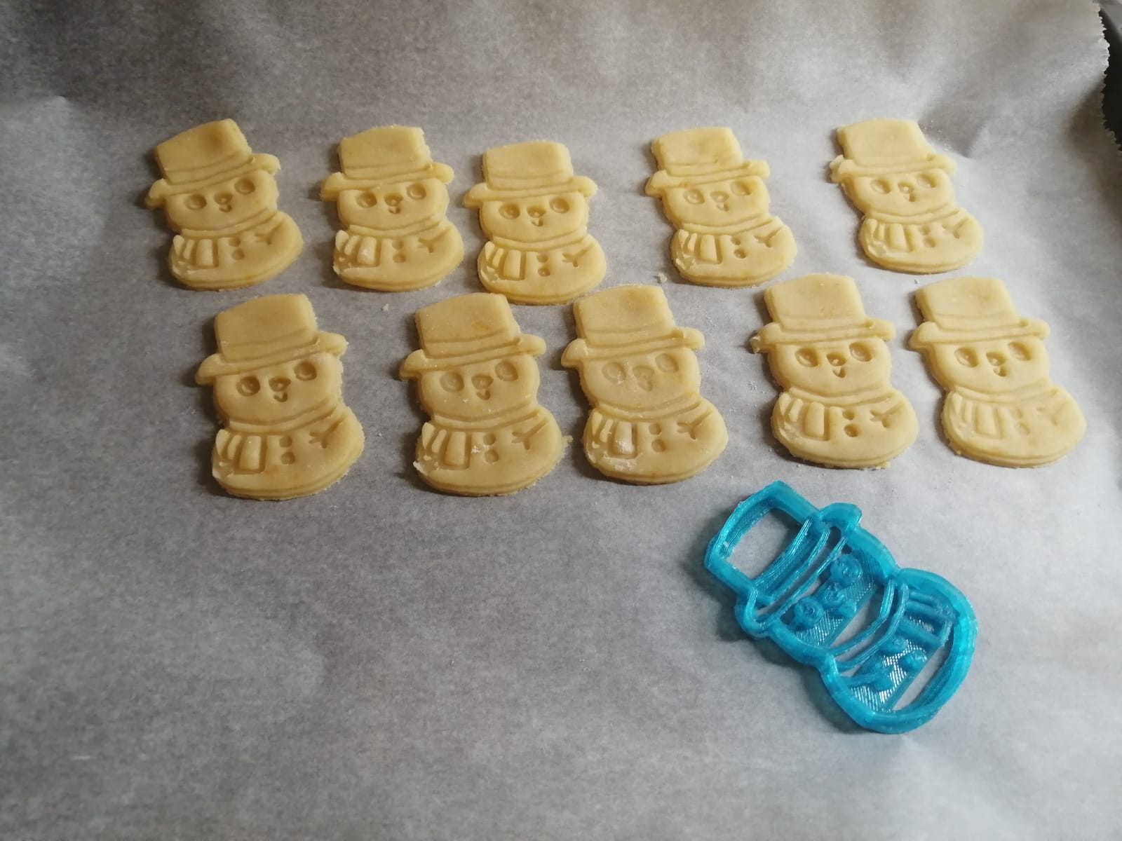 Snowman cookie cutter