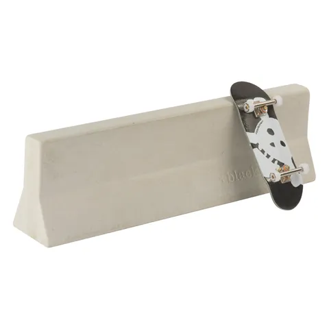 překážka na fingerboard - fingerboard obstacle