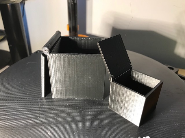 Box with lid (printed in one piece)