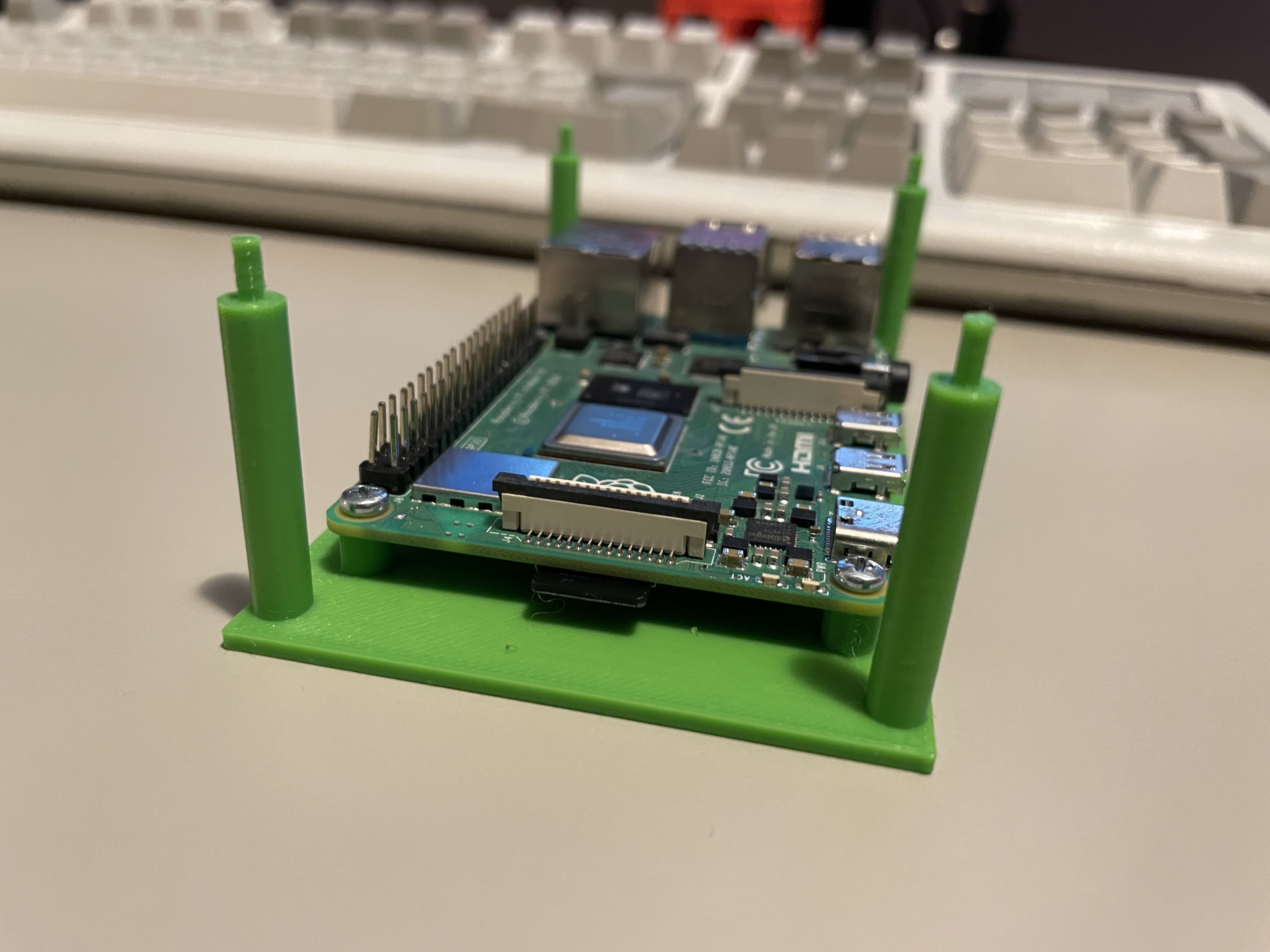 Miniatura 5 do modelo 3D PiStack - A stackable Raspbery Pi 4 mounting solution