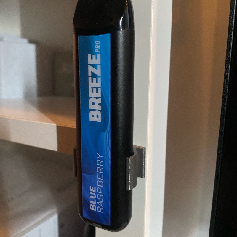 blue raspberry breeze vape Breeze Pro Disposable Vape