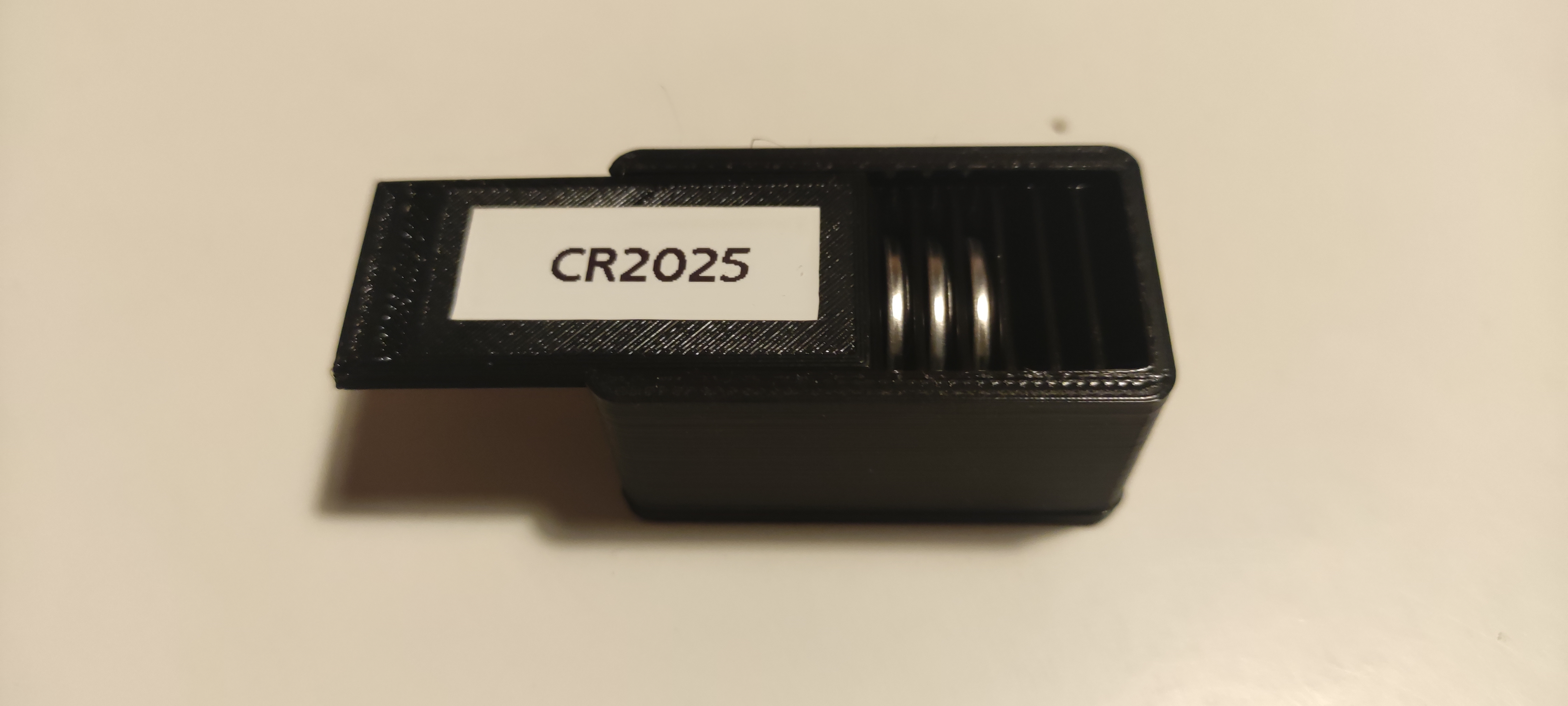 Miniatura 2 do modelo 3D Parametric battery (button cell) storage box