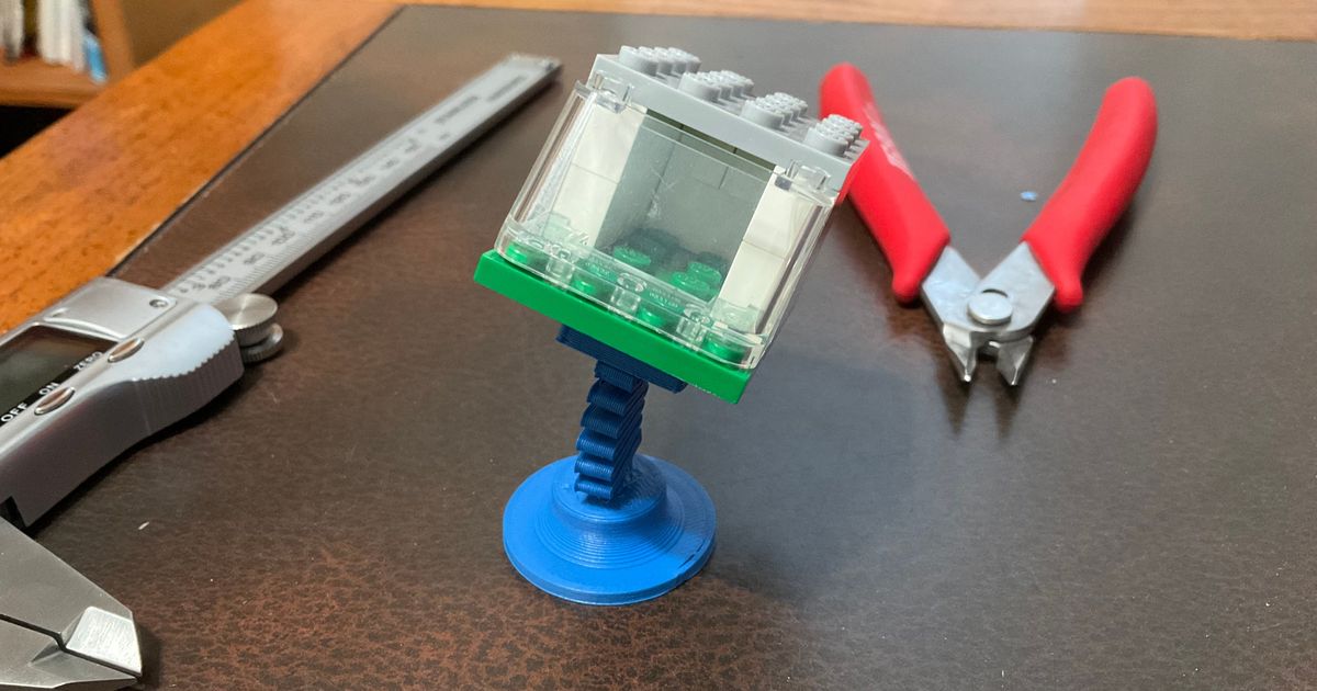 Customizable bobble head with Lego by SpaceFinder Download free STL model