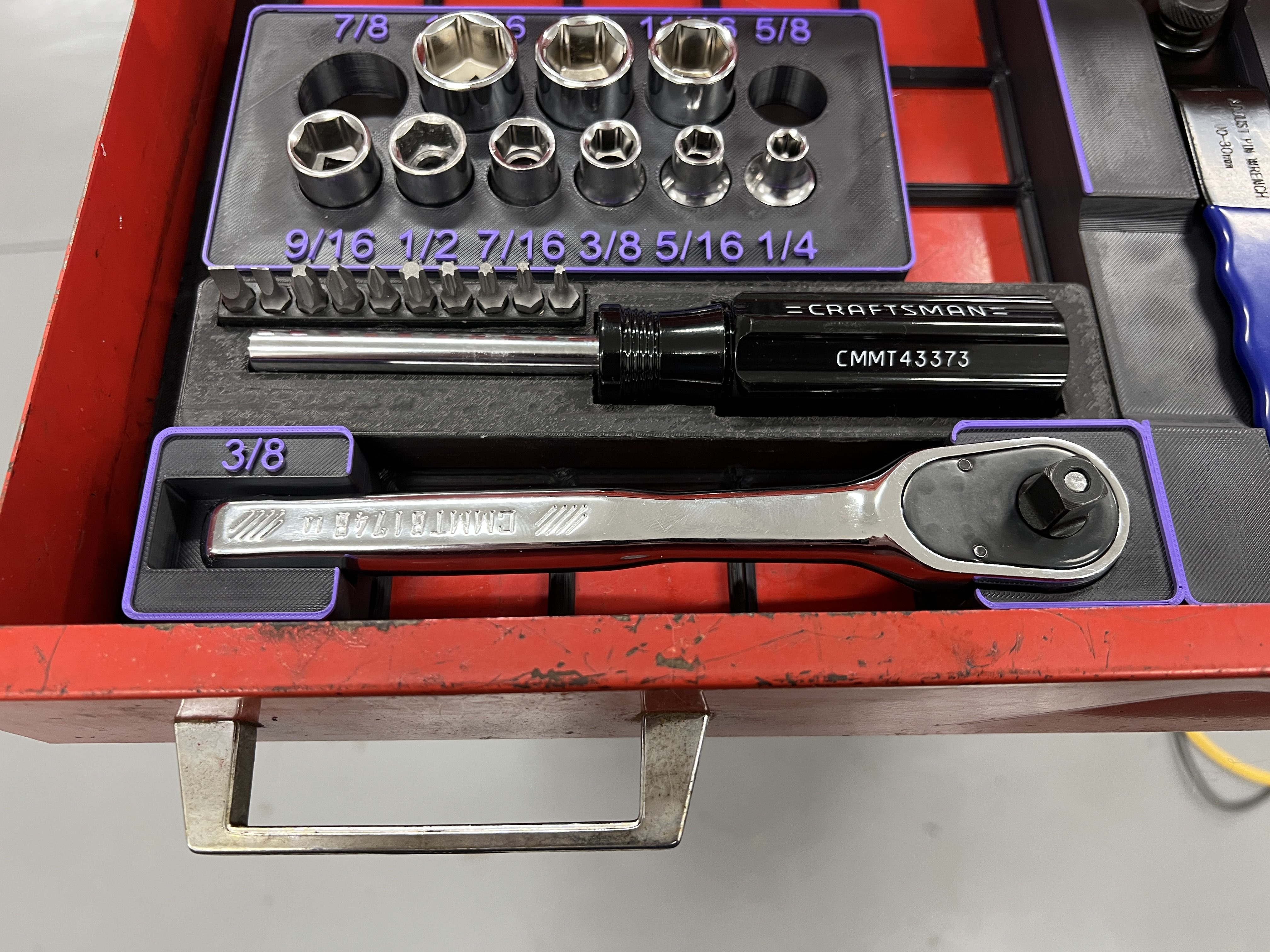 Gridfinity bin for a 3/8 Craftsman ratchet