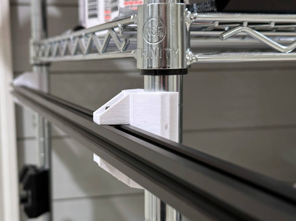 Wire shelf 2020 beam mount
