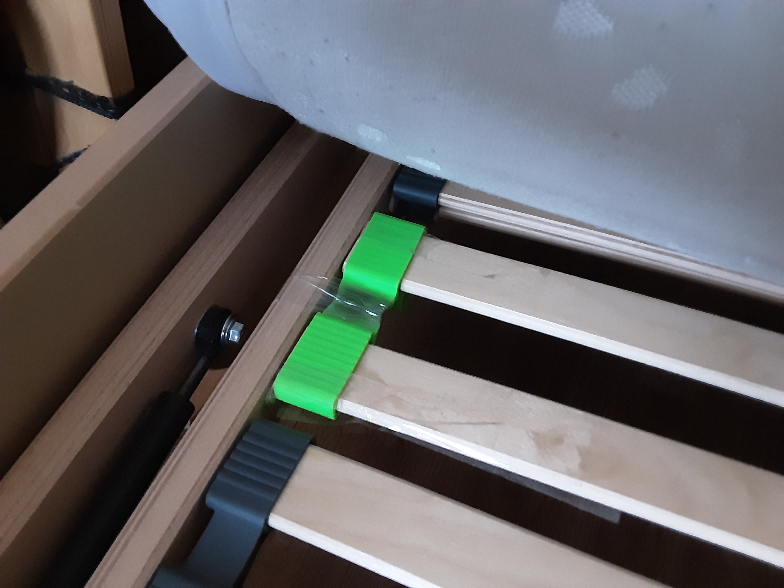 Bed slat repair side link