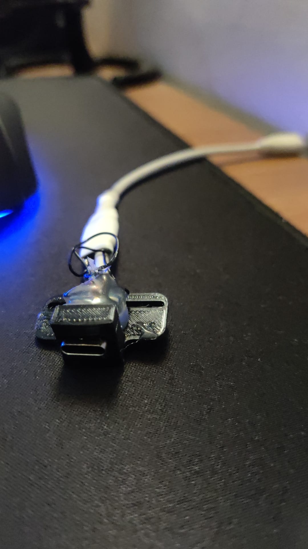 Guitar Hero (Wii Les Paul USB C port adapter by AverageSauce