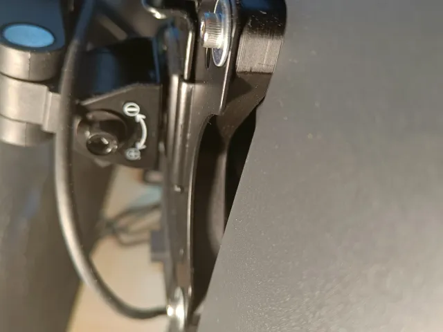 VESA 12mm Riser