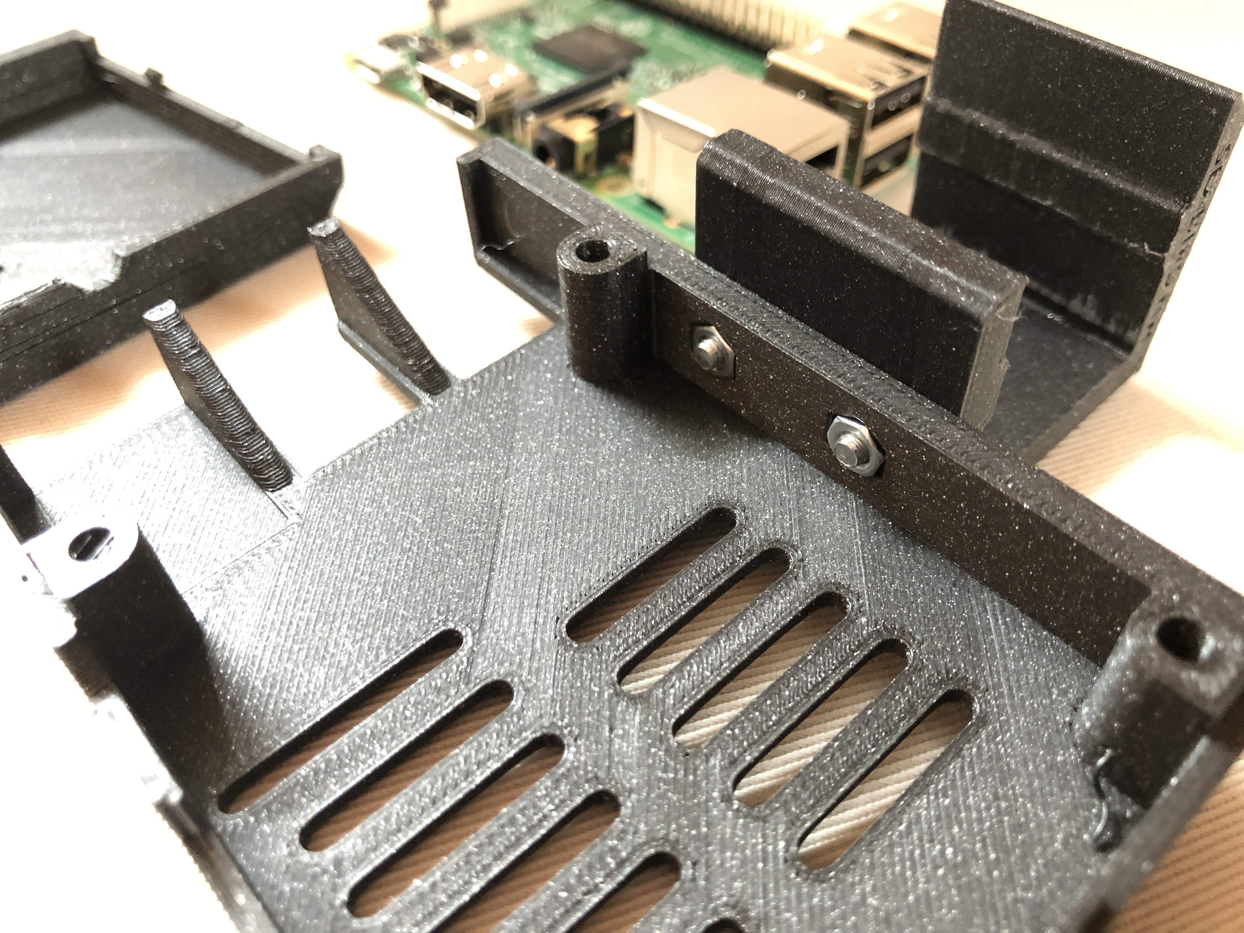 Miniatura 7 do modelo 3D Prusa Mini - Raspberry Pi (3b) Case Mounting