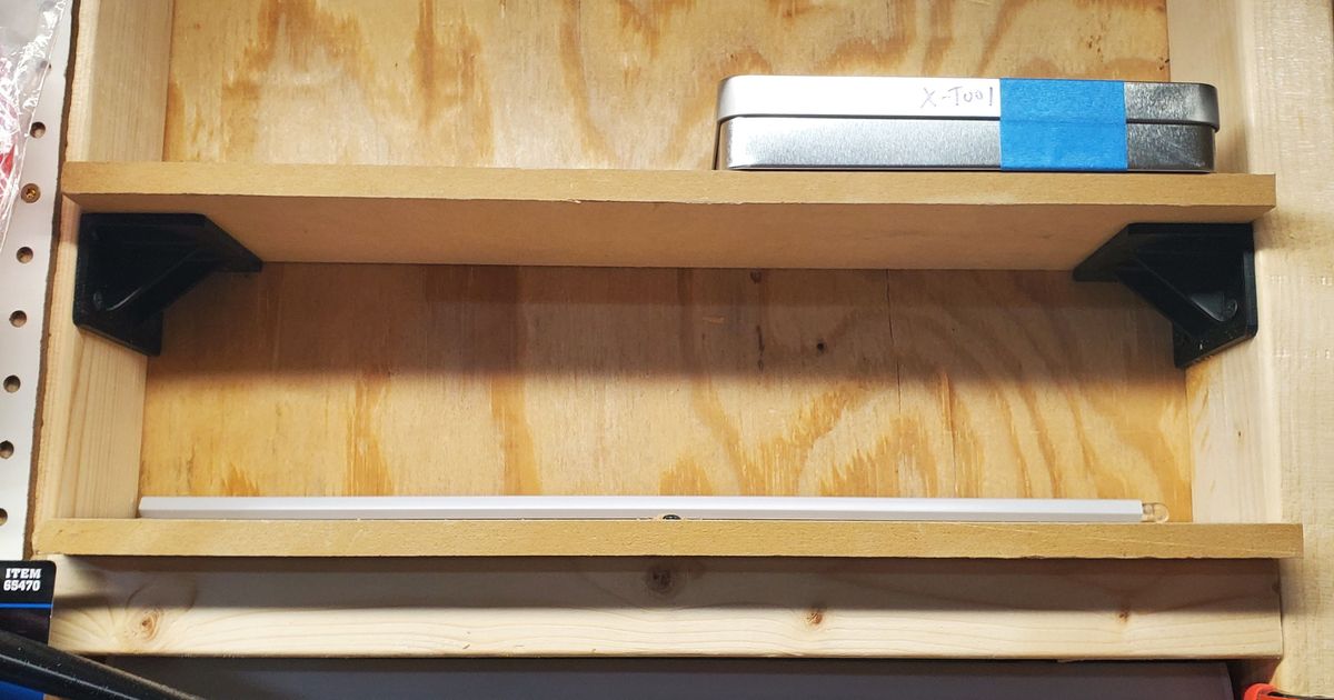 Between Studs (2x4") Shelf Holder Brackets by GabrielMaker Download