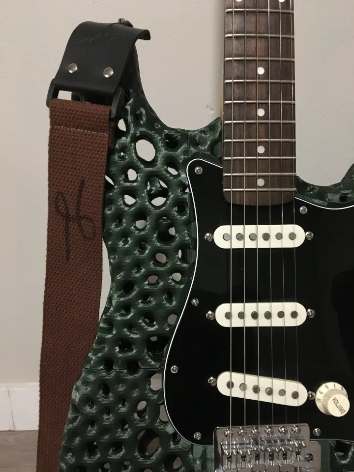 Voronoi Stratocaster 3D Printed Electric Guitar Body by Mr. Wayne, Download  free STL model