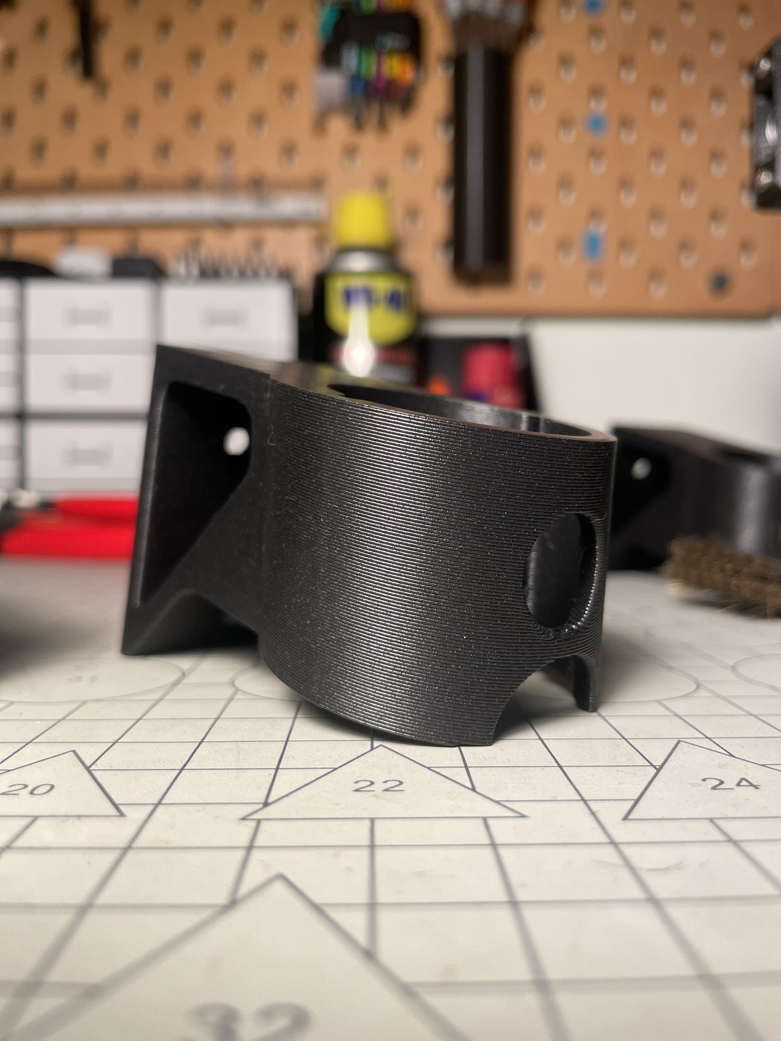 Dyson v12 Wall Mount with Lower Brace (M4 size holes) by rightenan