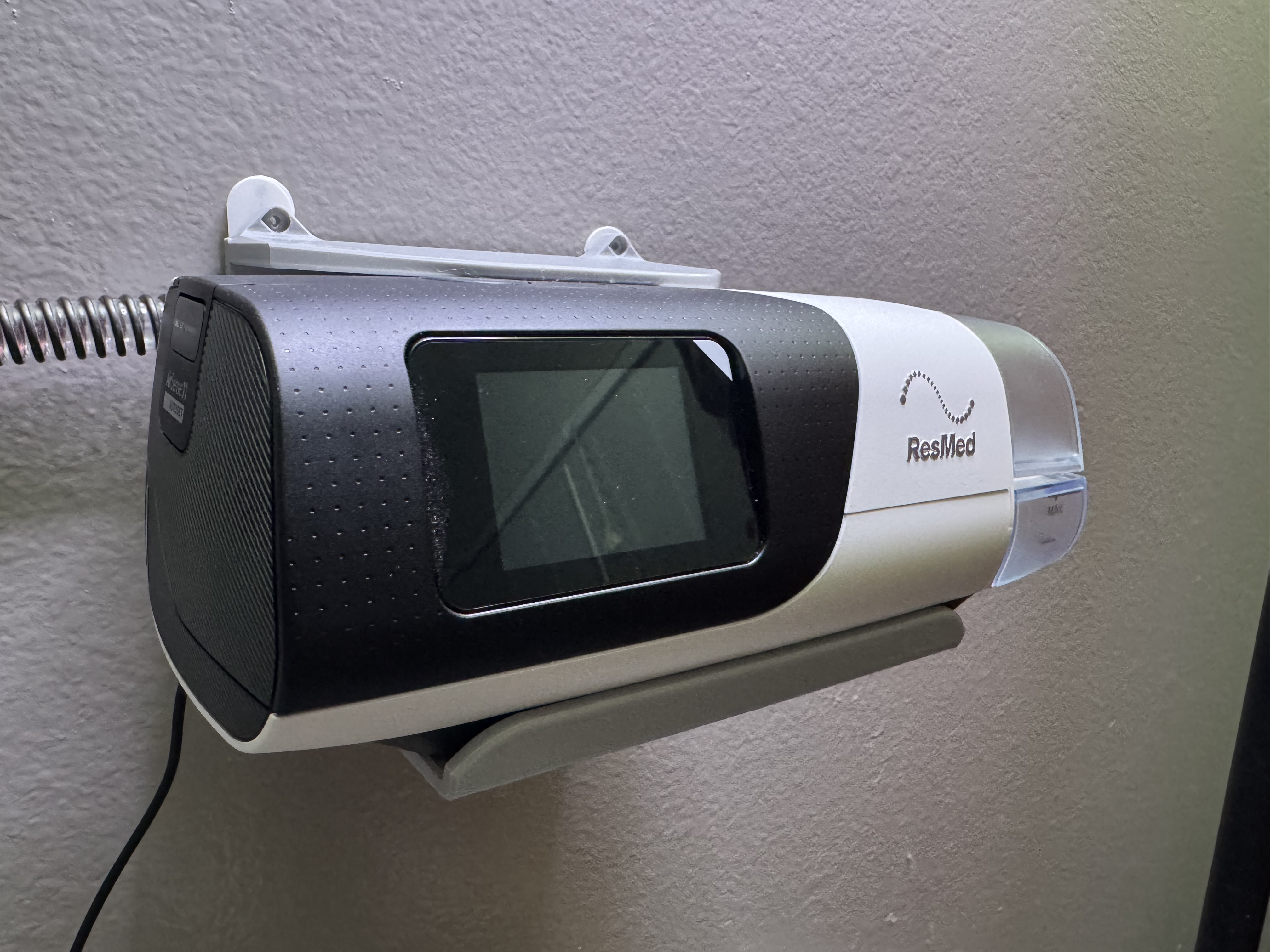 ResMed AirSense 11 Wall Mount (Command Strip Compatible)