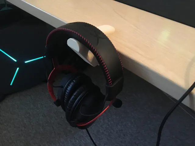 Adjustable Headphone Holder