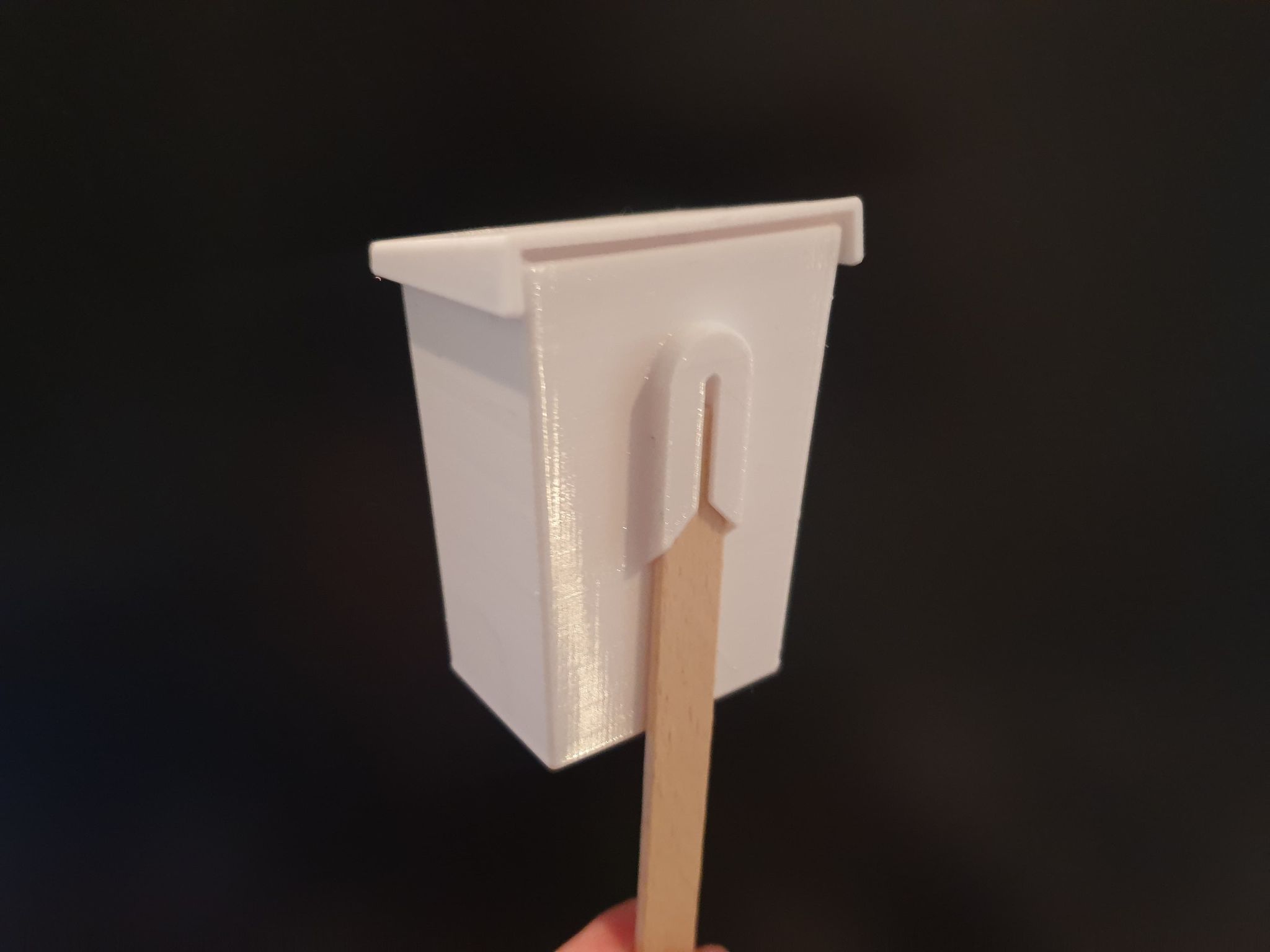 Miniatura 3 do modelo 3D Christmas elf mailbox