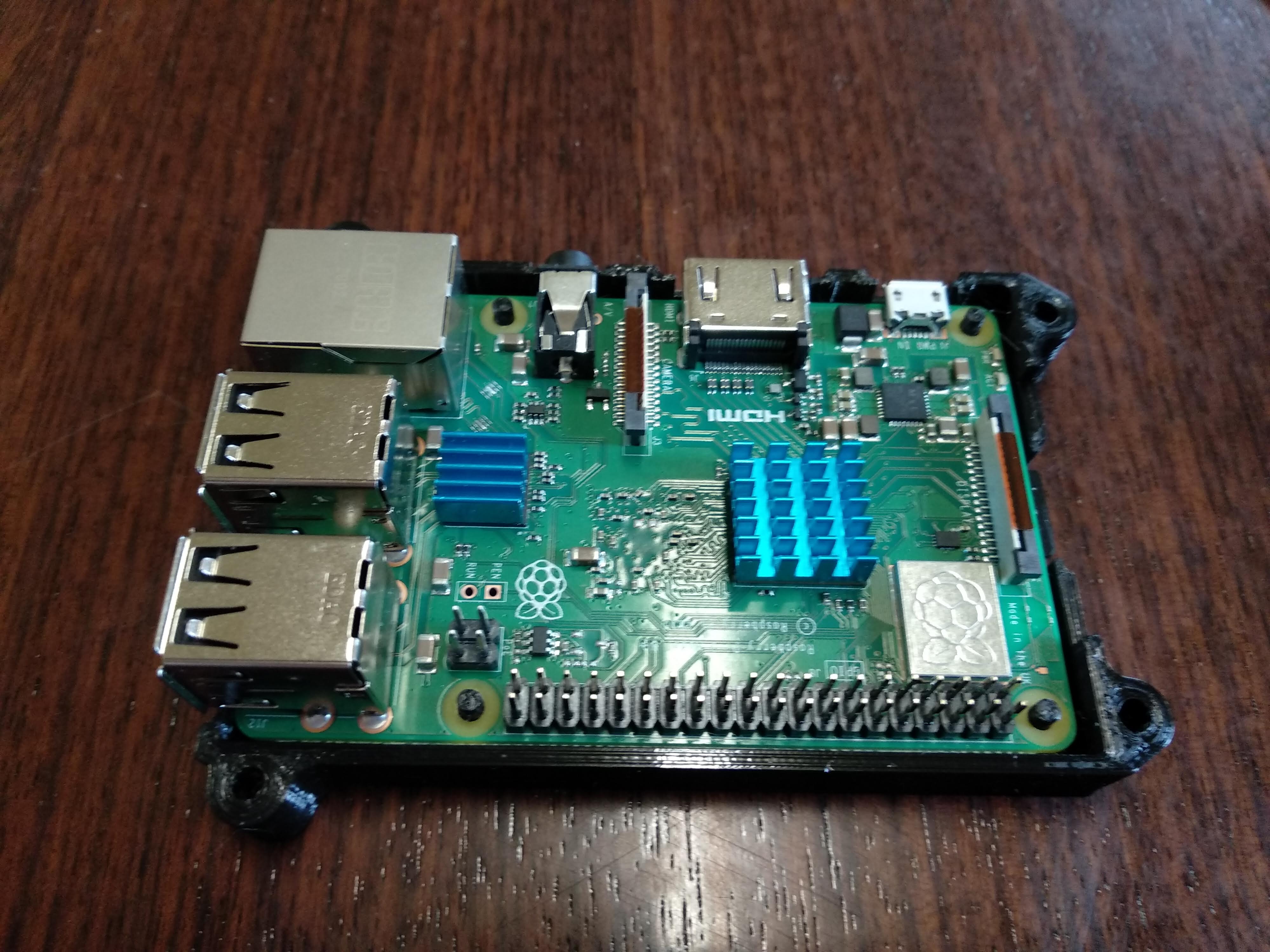 Octoprint - Raspberry Pi3 case with external Noctua fan by Mauro ...