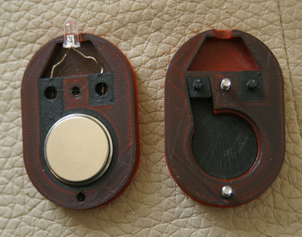 Miniatura 5 do modelo 3D Multi material Mini Torch Keychain