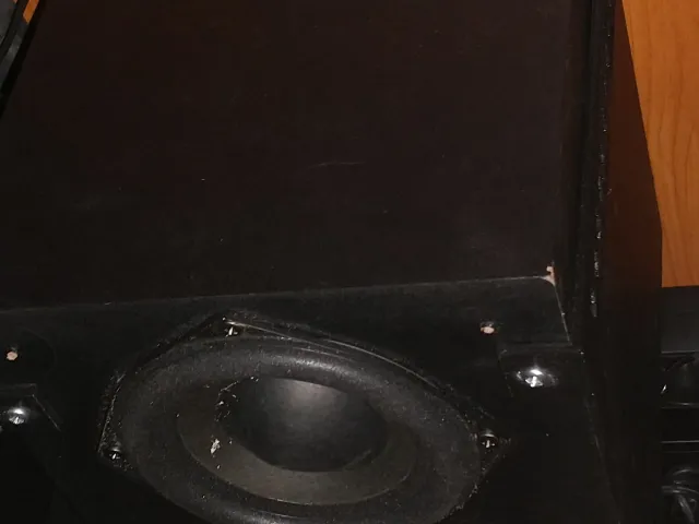 Bracket to hang Philips SPA2600 subwoofer