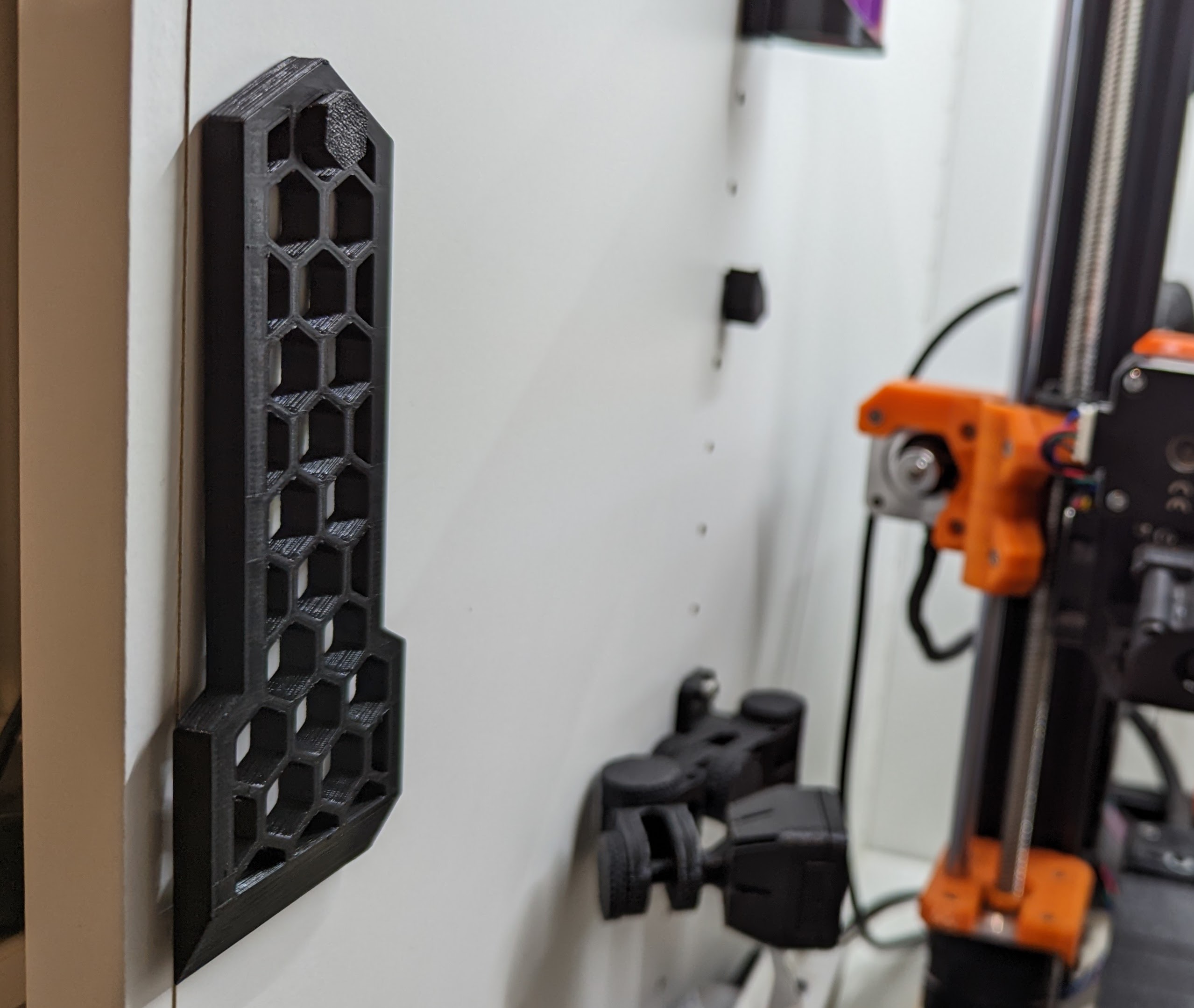HexScraper holder for Platsa