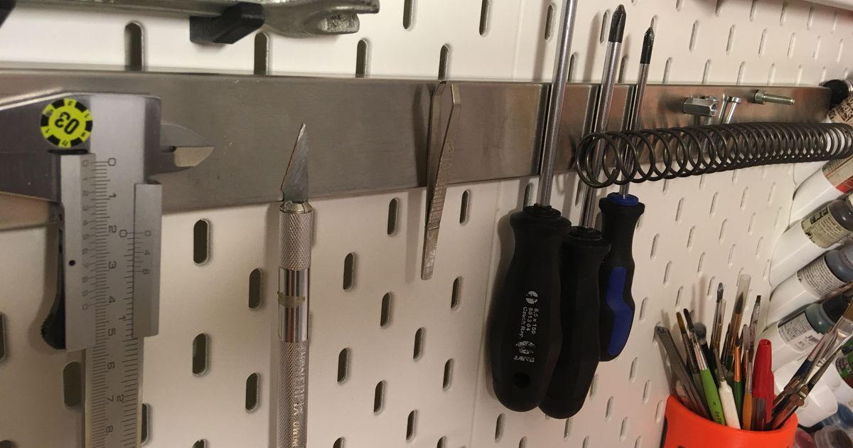 Skadis magnetic tool holder mount by Ivan Urbánek | Download free STL ...