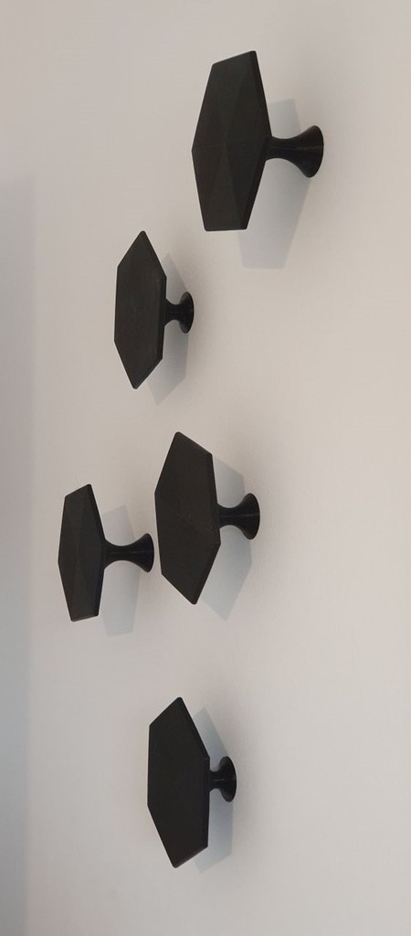 Hexagon wall hanger