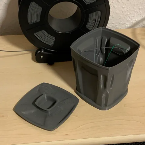 Small Trash Can with Lid