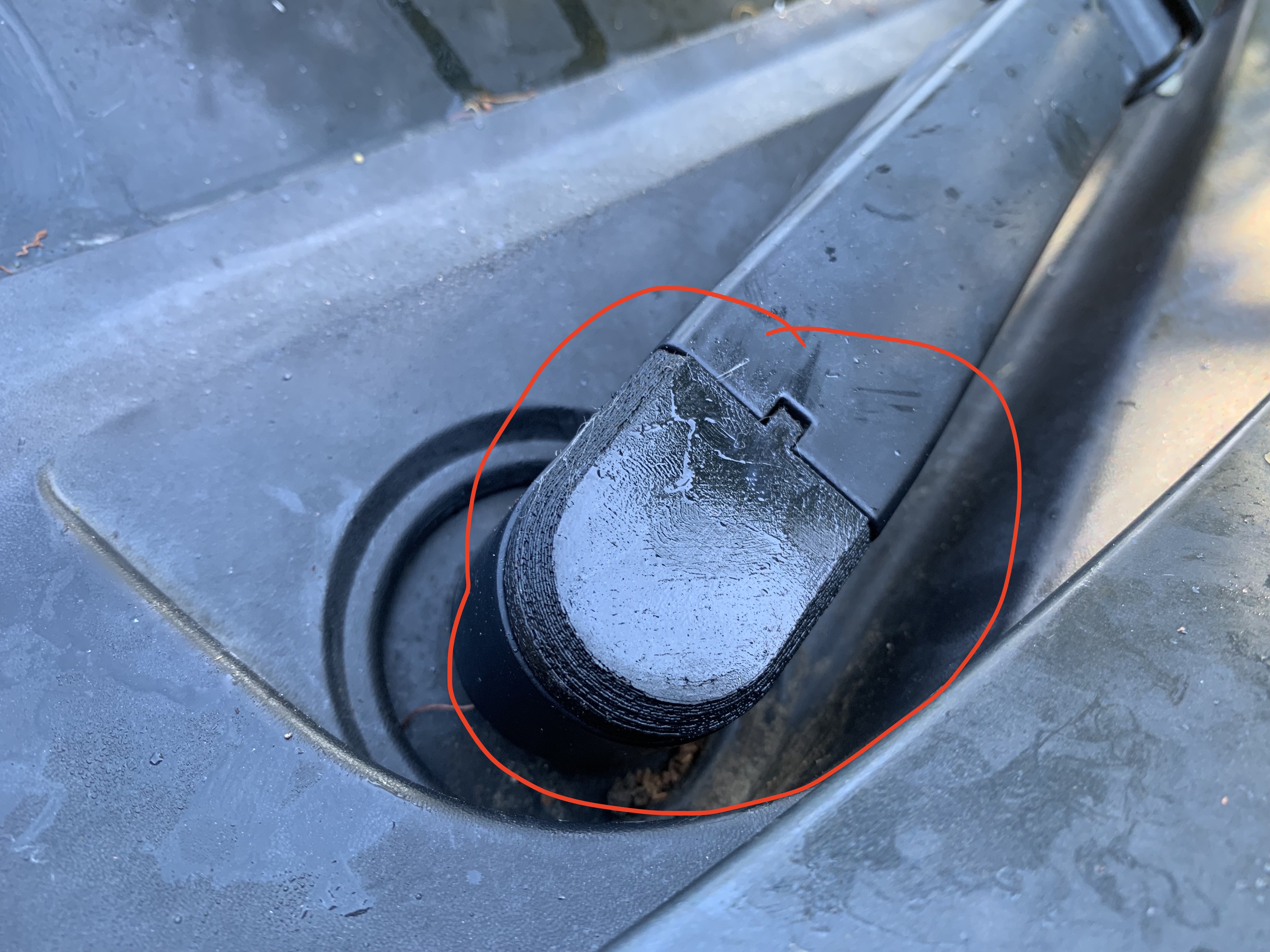 Wiper arm cap for Nissan Navara (Pathfinder?) circa 2008 model