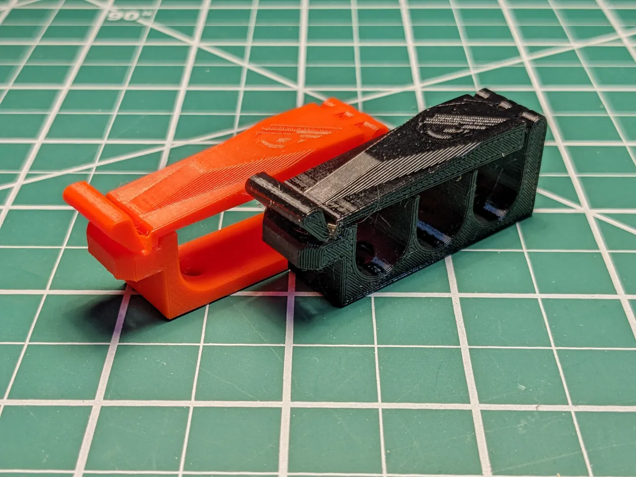 Hinged Cable Clip V2 – 2. kép