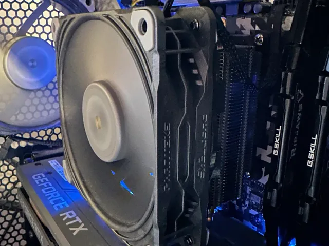 AMD Wraith Prism 120mm Fan Adapter