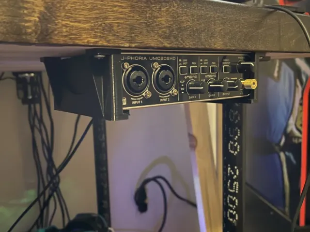 Behringer U-Phoria UMC202HD Under Desk Mounts