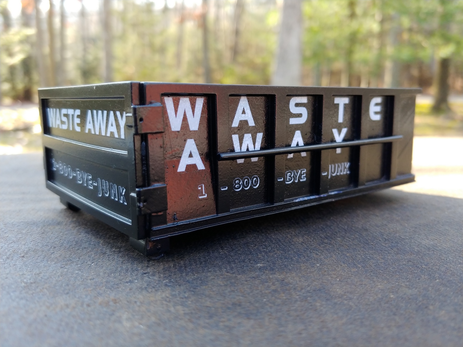 10 Yard Rollaway Dumpster for your Garden Railroad - 1:29 scale