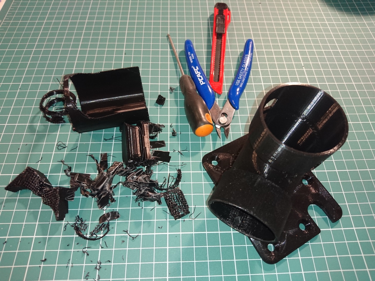 Miniatura 28 do modelo 3D Bosch RA1171 Router Table Dust Port Splitter Click Adapter