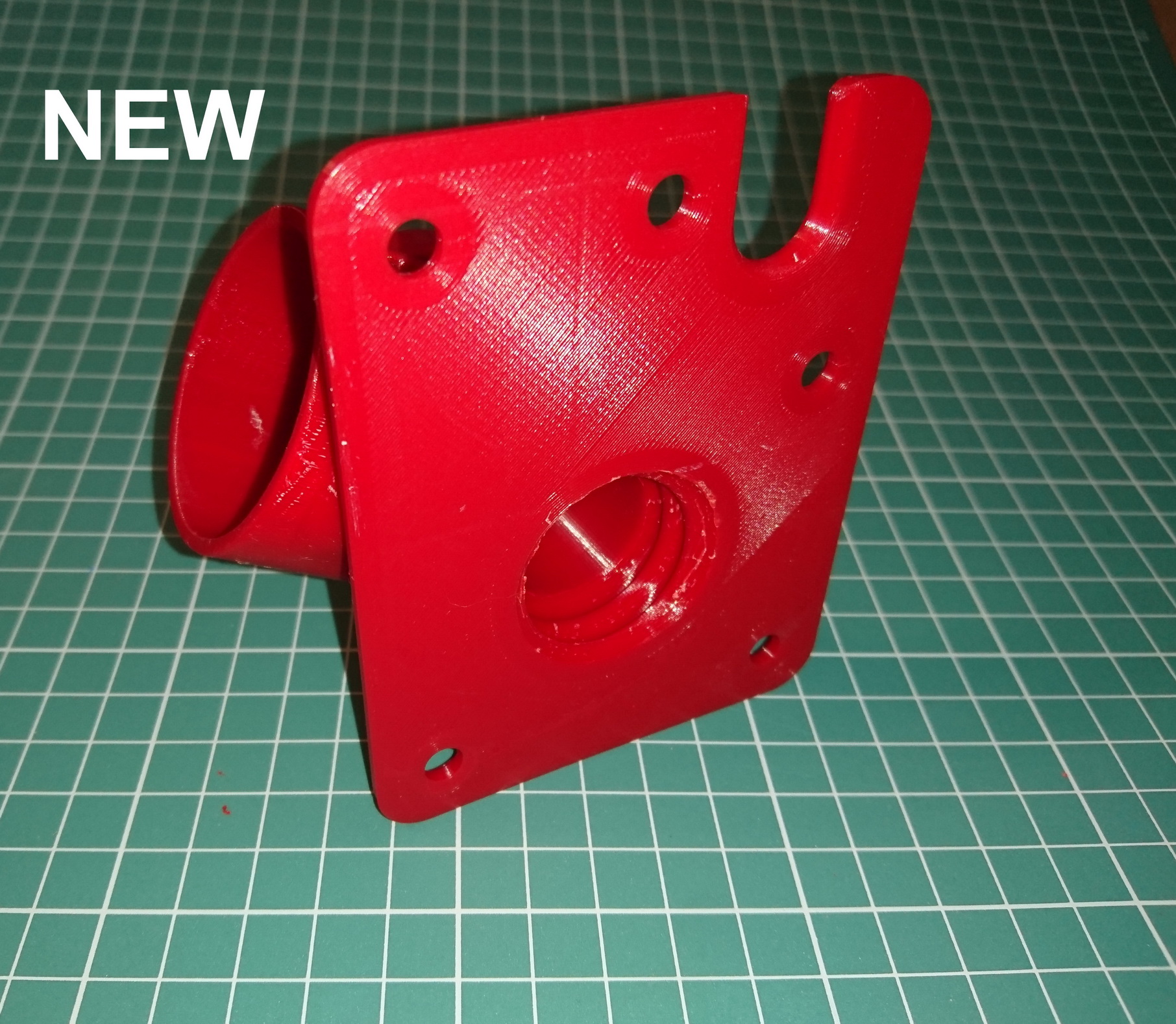 Miniatura 16 do modelo 3D Bosch RA1171 Router Table Dust Port Splitter Click Adapter