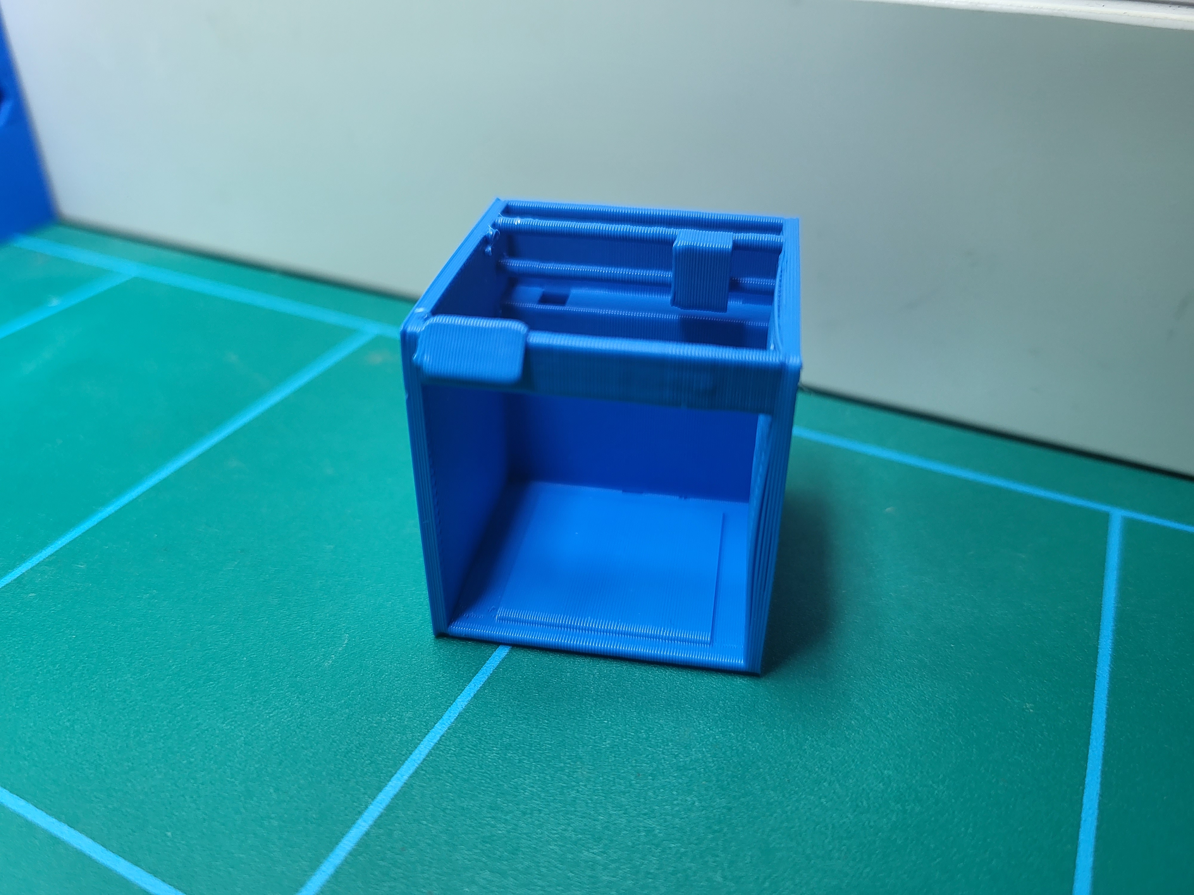 Bambulabs tabletop mini model — thumbnail 2