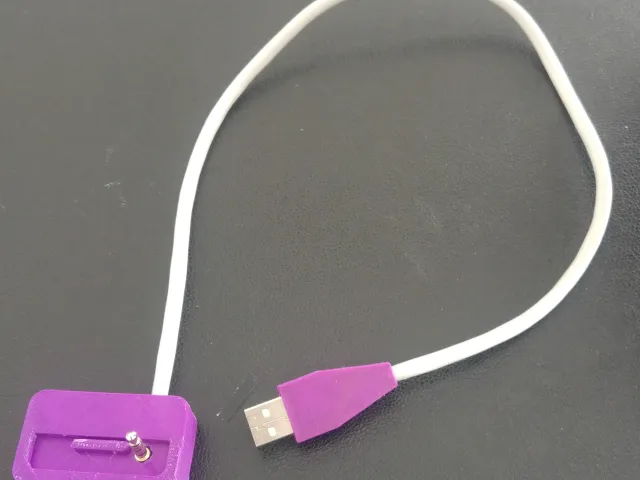 iPod Shuffle charging stand