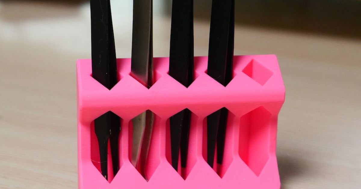 Tweezer Holder by threespot Download free STL model