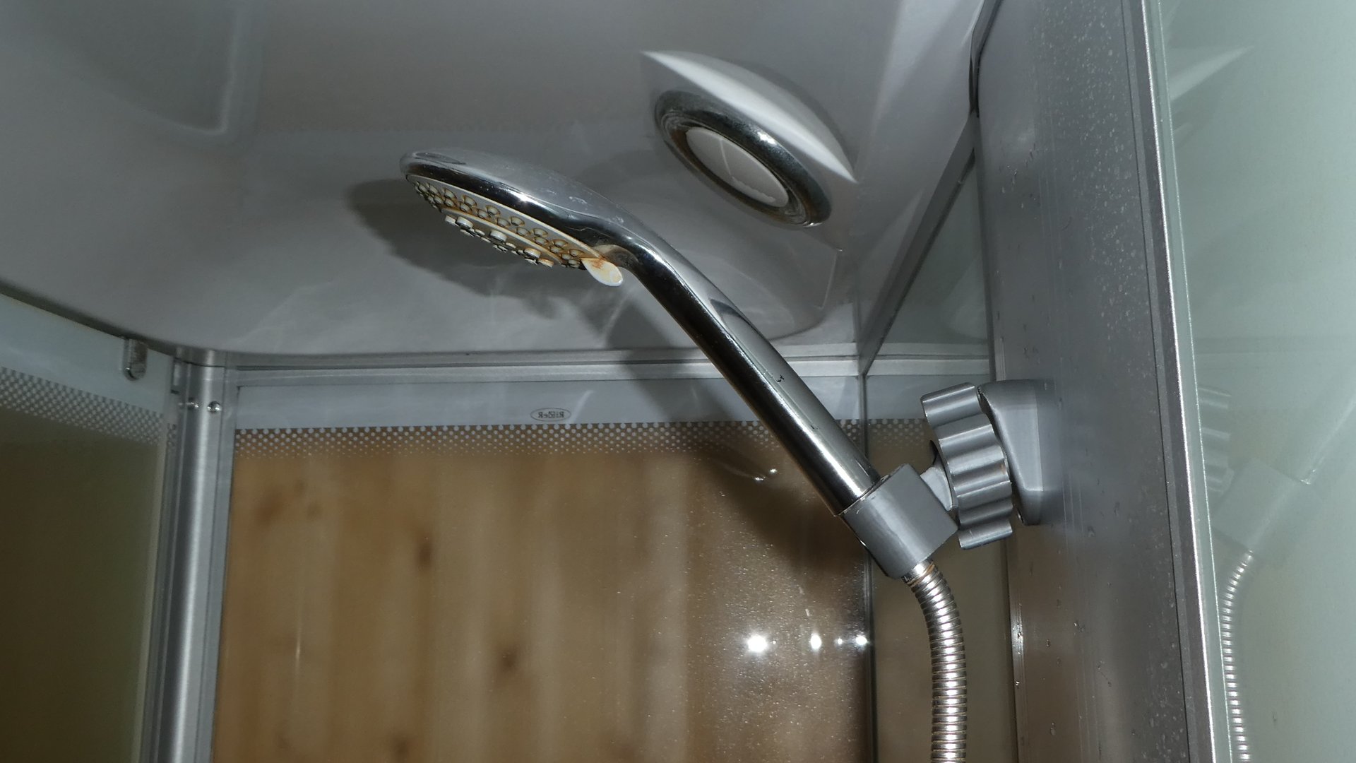 Shower holder (adjustable to any direction)
