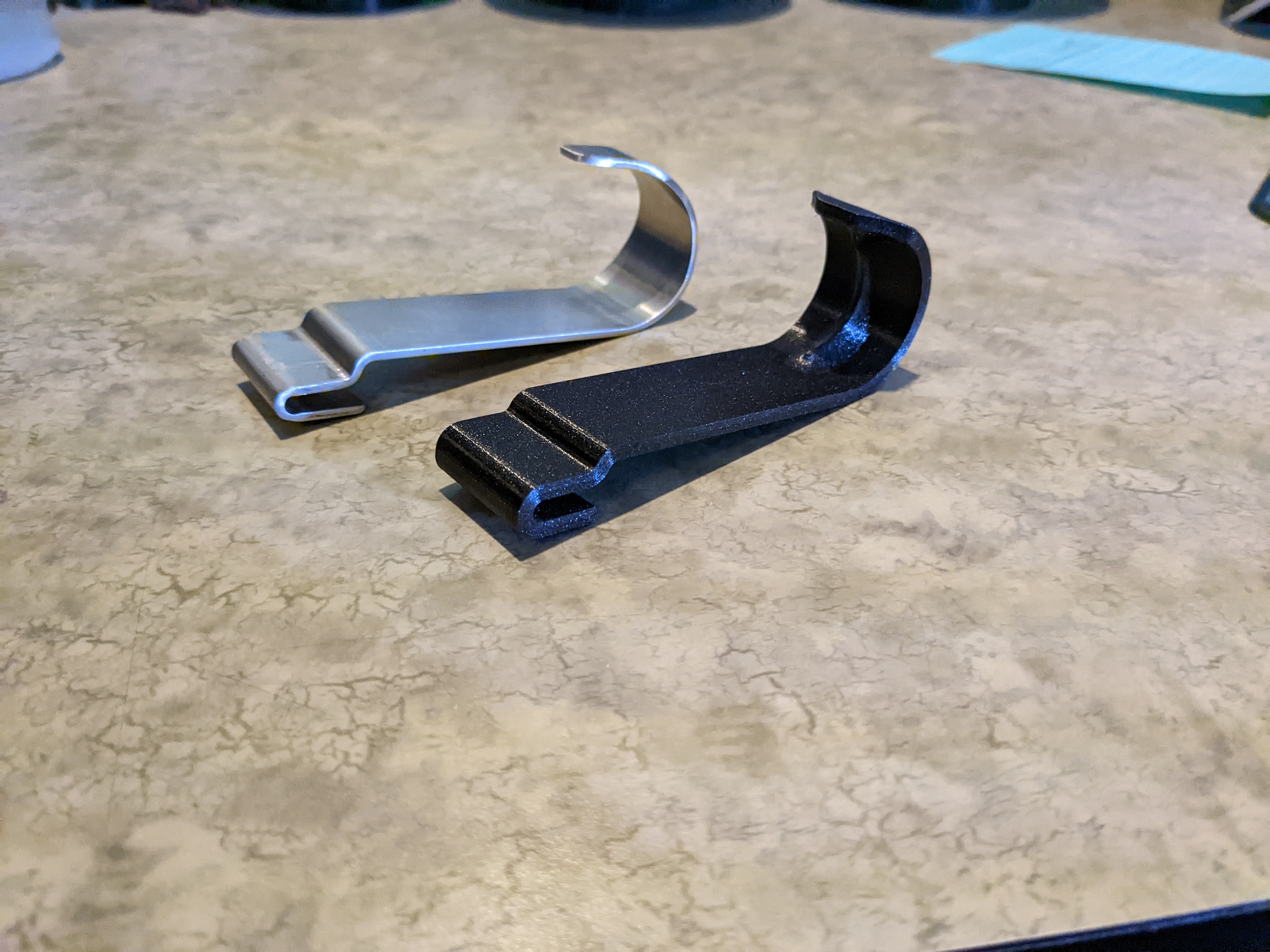 Miniatura 4 do modelo 3D Coat Hook for Toolbox, Wire Rack, Etc.