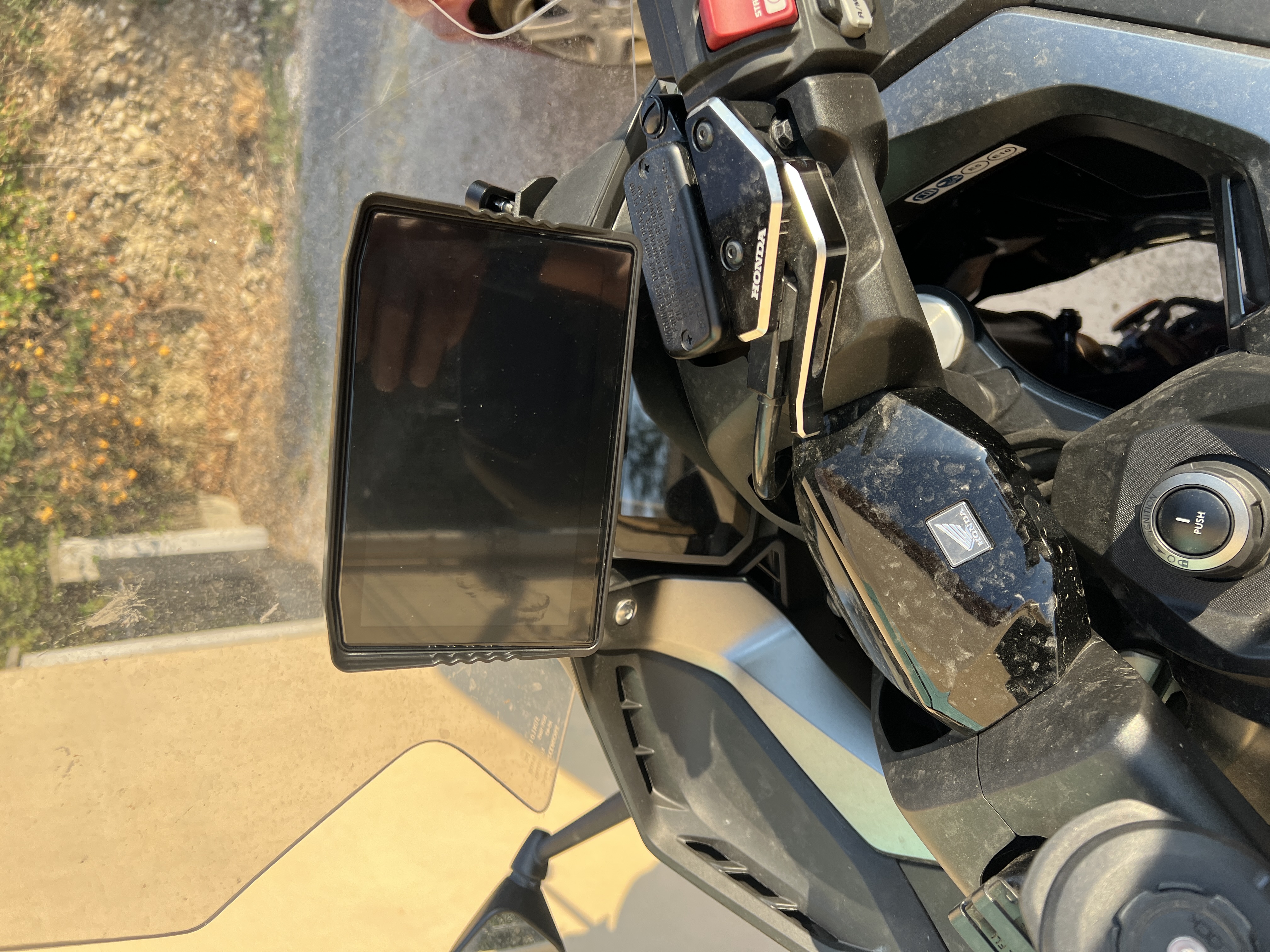 Ekiy 6.25 Screen Adapter For Honda Forza 750