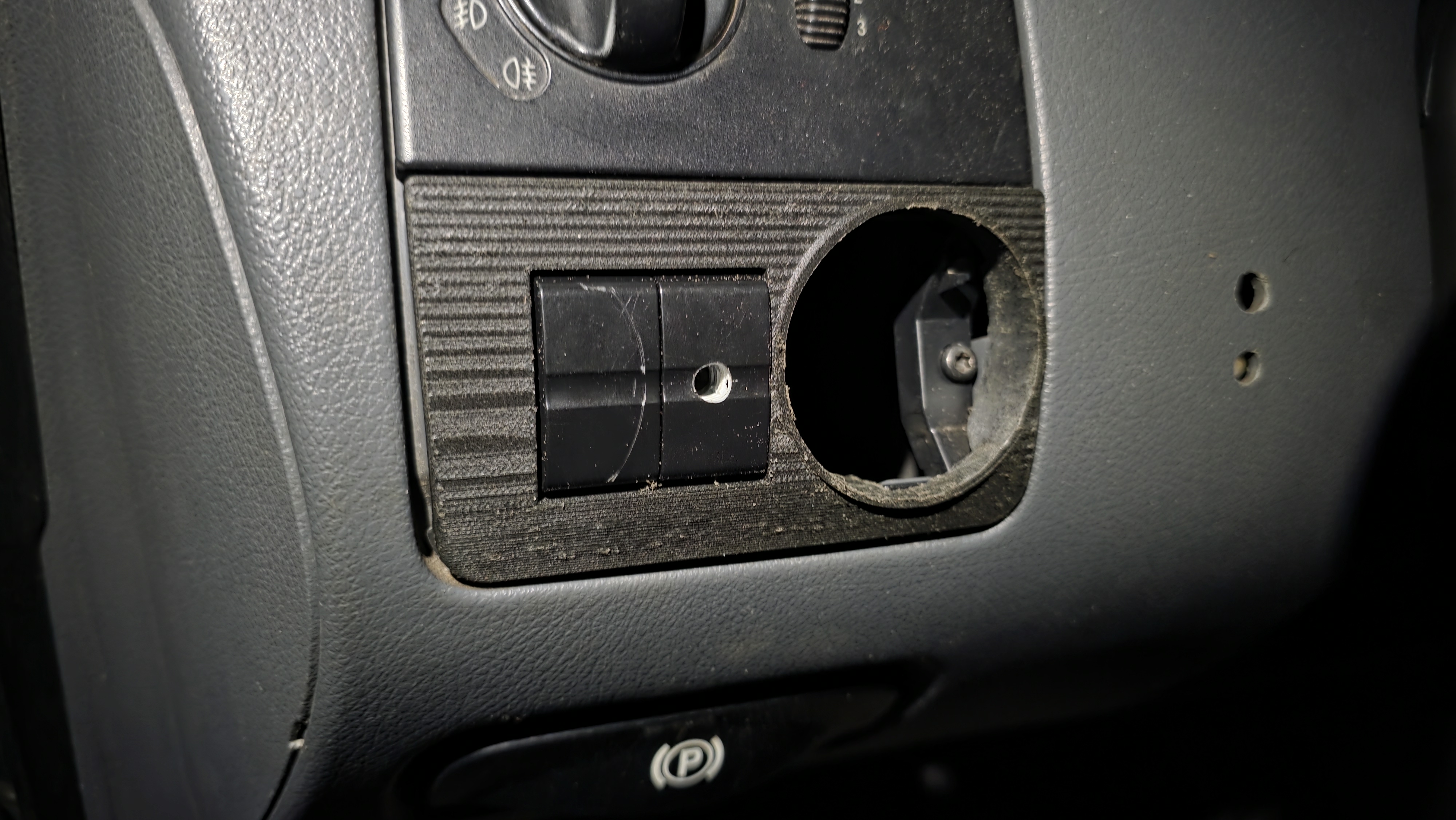 w639 switch cluster gauge adapter.
